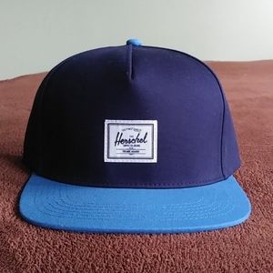 Herschel Snapback hat